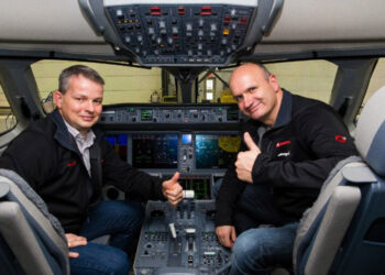 Deux pilotes de Swiss dans le poste du CSeries © Bombardier