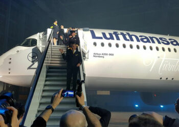 Le premier A350-900 de Lufthansa porte l'immatriculation D-AIXA. Il a été baptisé (au champagne) Nürnberg le 2 février à Munich © Le Journal de l'Aviation - tous droits réservés