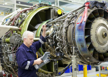 Une inspection au boroscope chez Lufthansa Technik à Hambourg. Photo © Lufthansa Technik