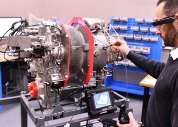 Safran Helicopter Engines a présenté sa solution d'assistance vidéo Expert Link. © Safran Helicopter Engines