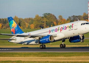 © Small Planet Airlines