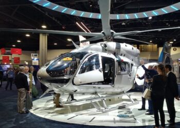 Le nouveau H145 est exposé à Heli-Expo avec rotor à cinq pales. Photo © LB / Le Journal de l'Aviation