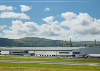 L'usine de Belfast de Bombardier dédiée à la production des voilures de la famille A220. Photo © Bombardier